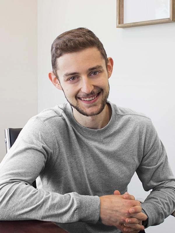 Headshot of Daniel